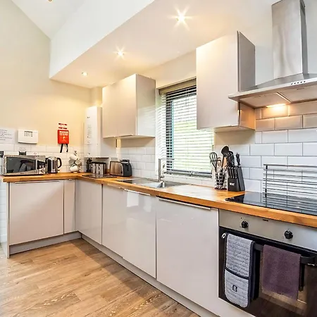 4 Monkbar Mews - Uk2693