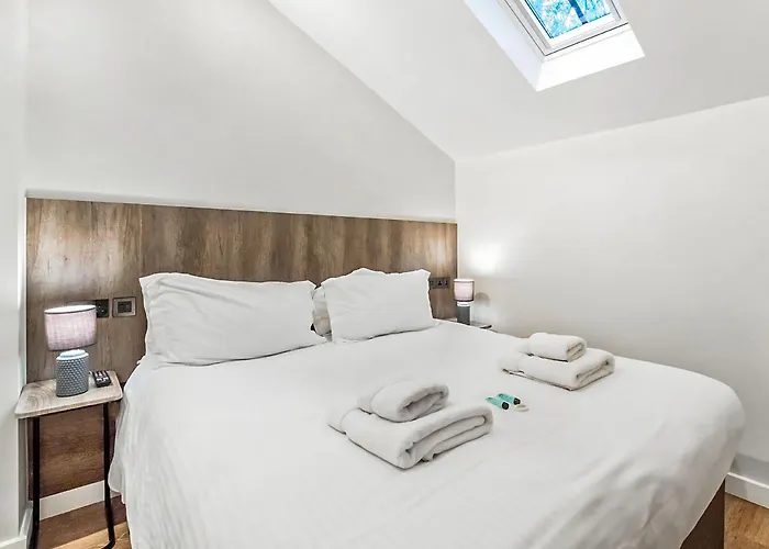 4 Monkbar Mews - Uk2693 *