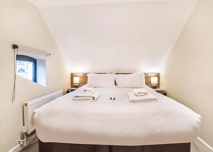 4 Monkbar Mews - Uk2693 York